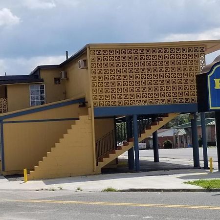 Royal Inn Live Oak Esterno foto